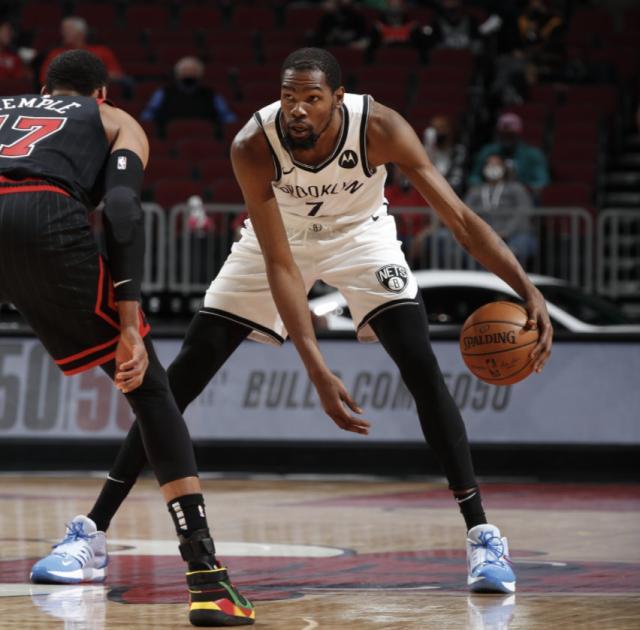 电竞世界杯-8人上双32次助攻！杜兰特：这才是本赛季的篮网队